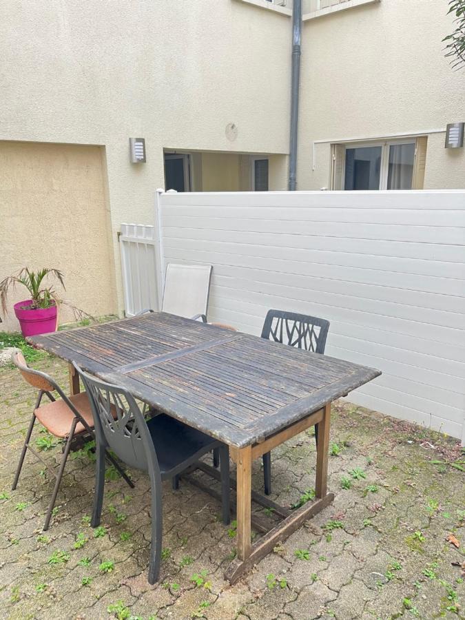 Ecu : Superbe Appartement Avec Exterieur Reims Dış mekan fotoğraf