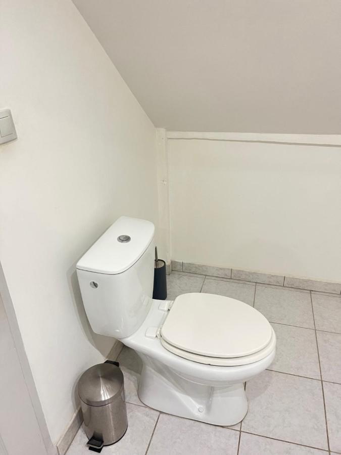 Ecu : Superbe Appartement Avec Exterieur Reims Dış mekan fotoğraf